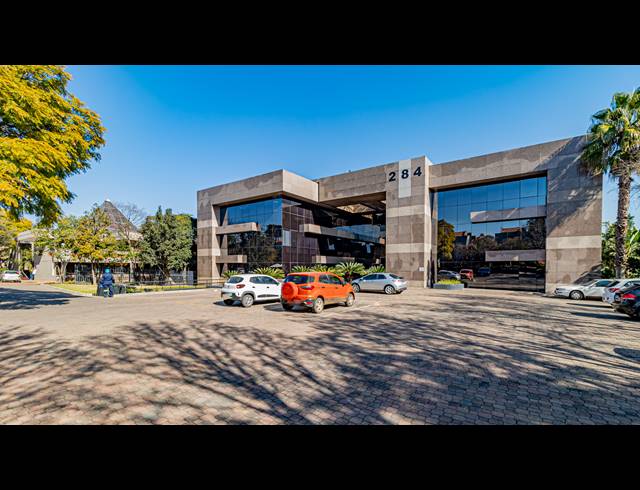 359M² OFFICE TO LET IN FERNDALE